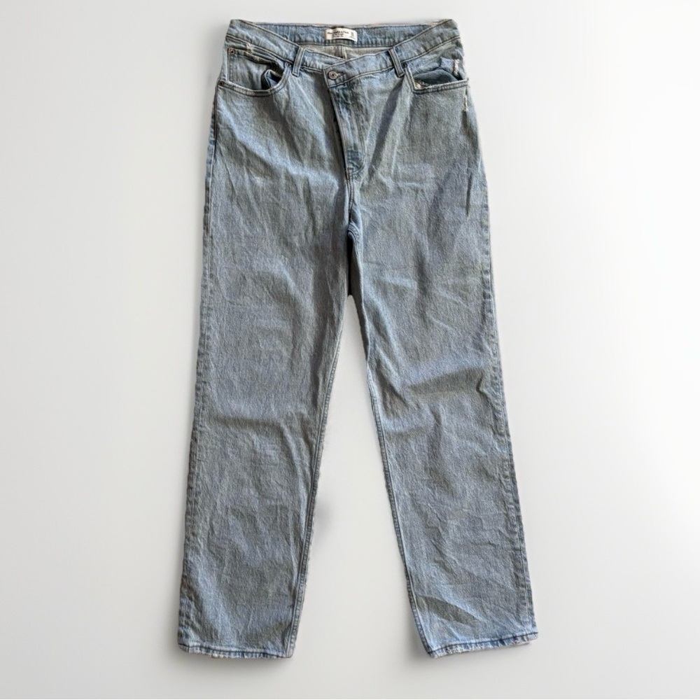Abercrombie & Fitch Blue The 90s Straight” Ultra High Rise Jeans Women’s 31/12R